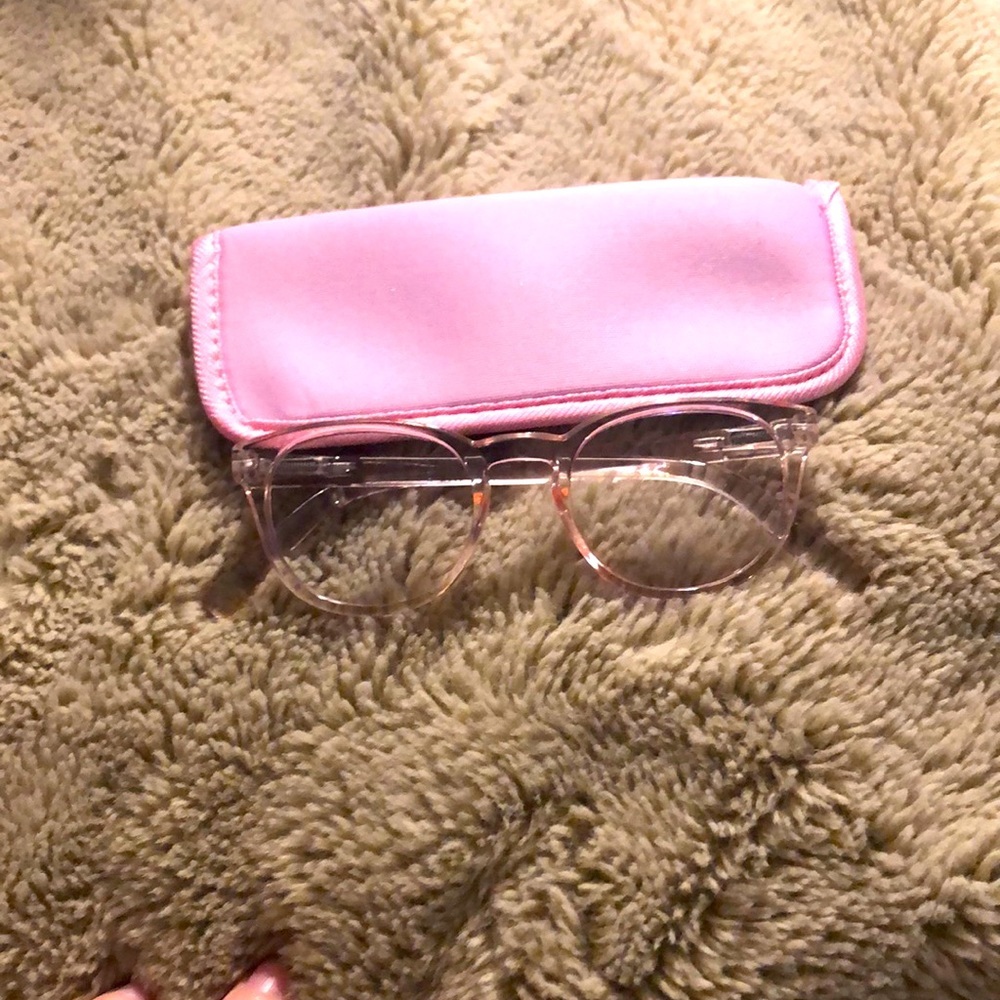 🎉 4 for $20 KEO Youth Bluelight Glasses With Case